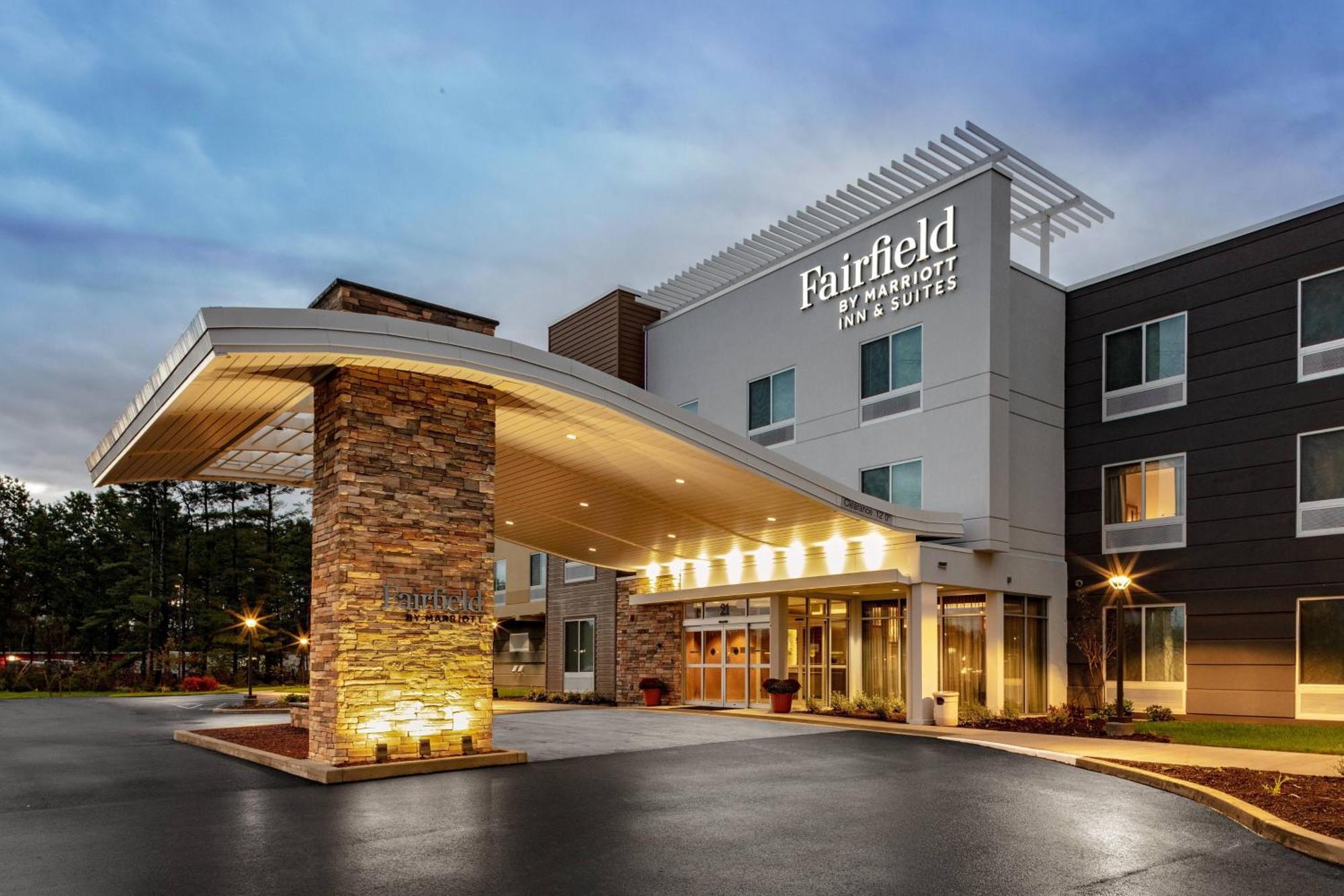 Fairfield Inn&suites By Marriott Glens Falls/lake George 3*